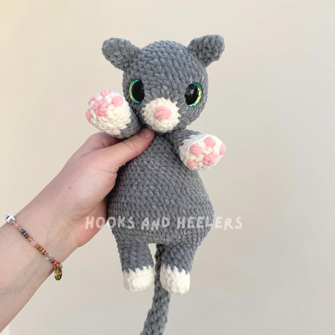 No-Sew Cuddly Cat PDF PATTERN