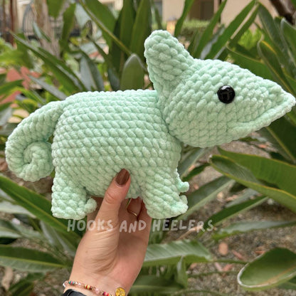 Carl the Chameleon PDF PATTERN